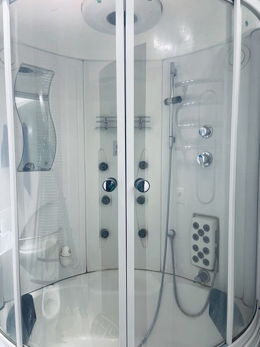 Продам душевую кабину бу