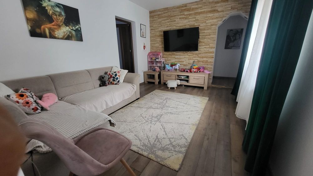 Vând casa în Cumpana