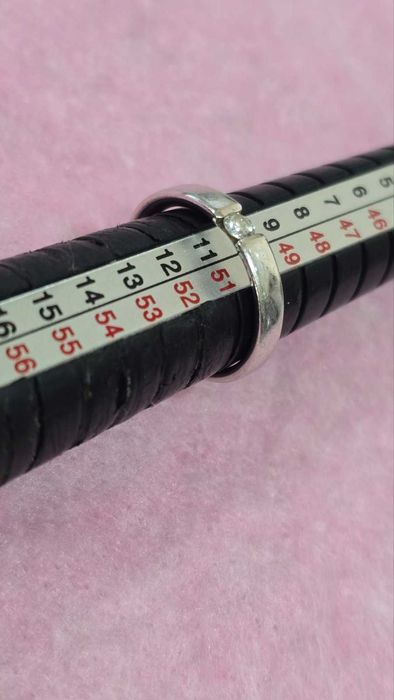 Пръстен от бяло злато проба 585 / с диамант