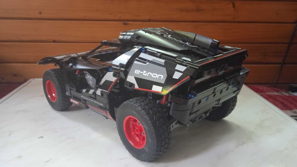 Лего колекция  Audi RS Q e-tron Polaroid Star wars Ninjago и други