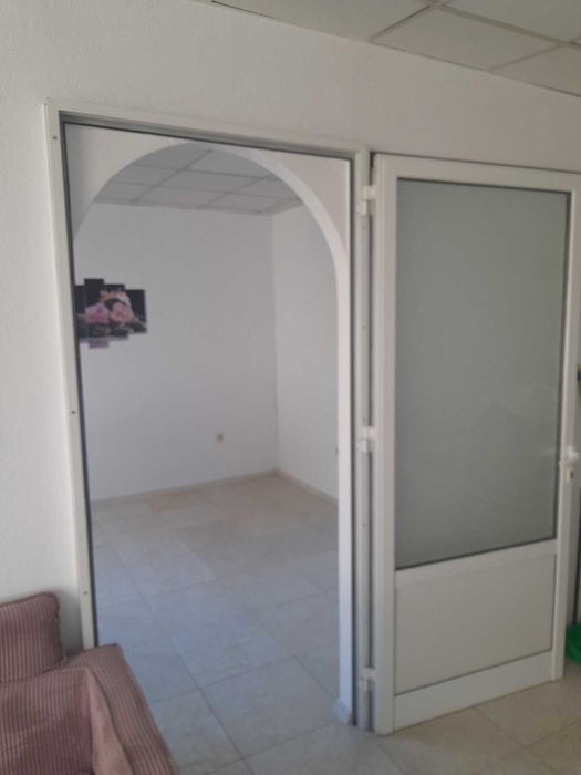 Дава се под наем Офис в Разлог - 46 кв.м за 204 € - Снимка #8