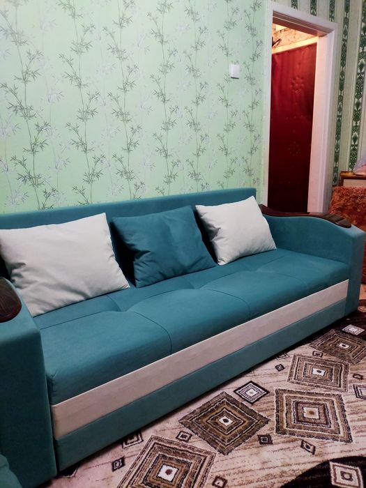 Продам диван+ 2 кресла