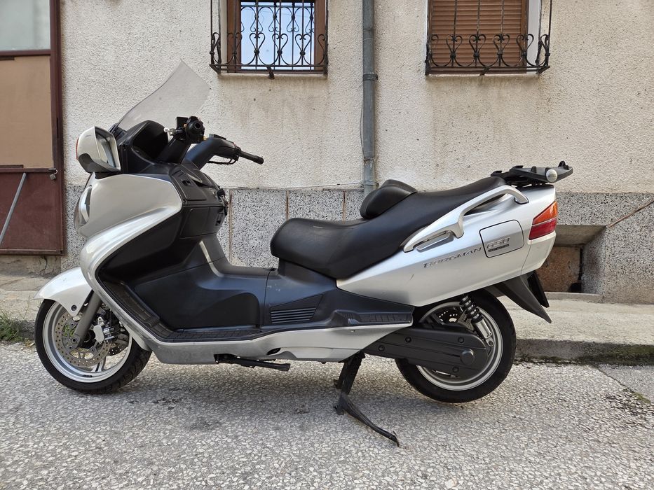 Suzuki burgman 650