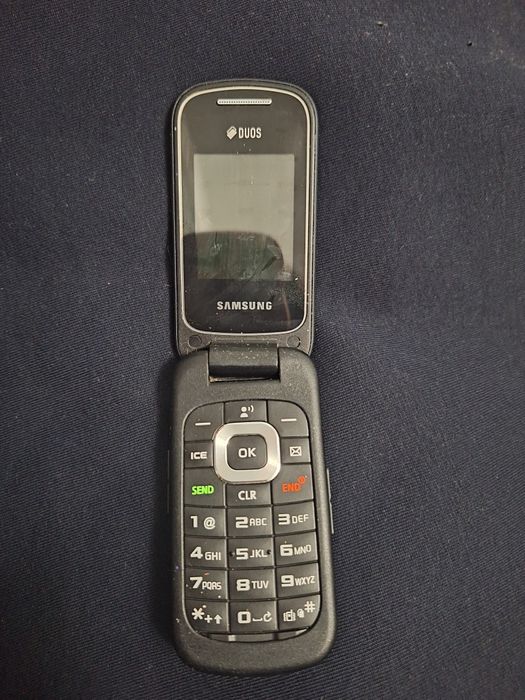 Продается телефон раскладушка Duos 3 Samsung