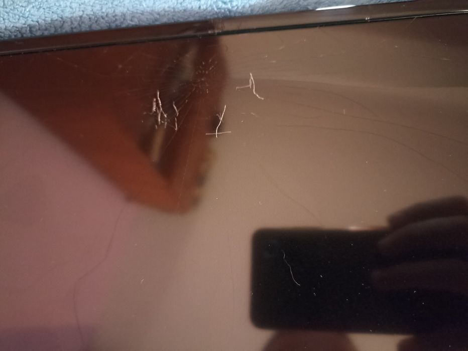 Televizor Samsung LED, UE40J5100aw,ecran fisurat