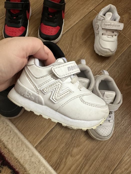 Детские кроссовки/ботинки фирменные