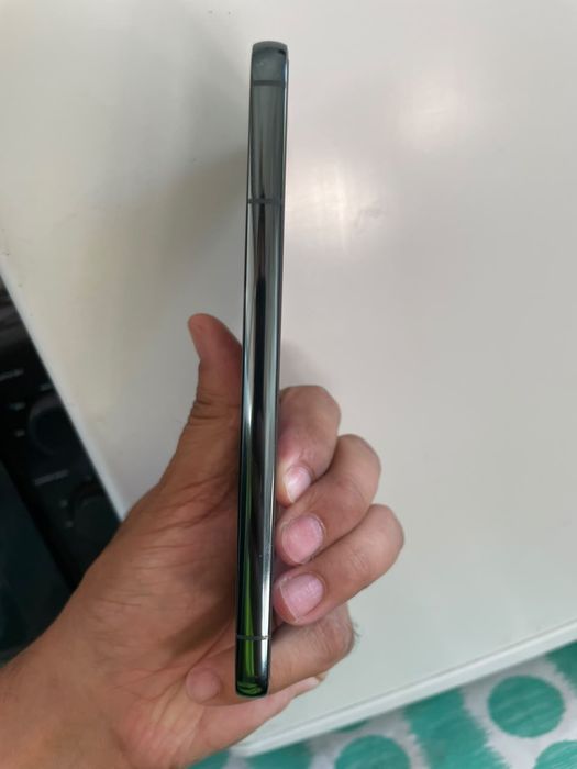 Samsung s22 128gb с петном