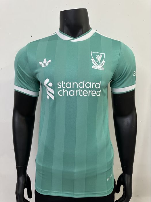 Тениска на Liverpool, трети екип, сезон 2025-2026