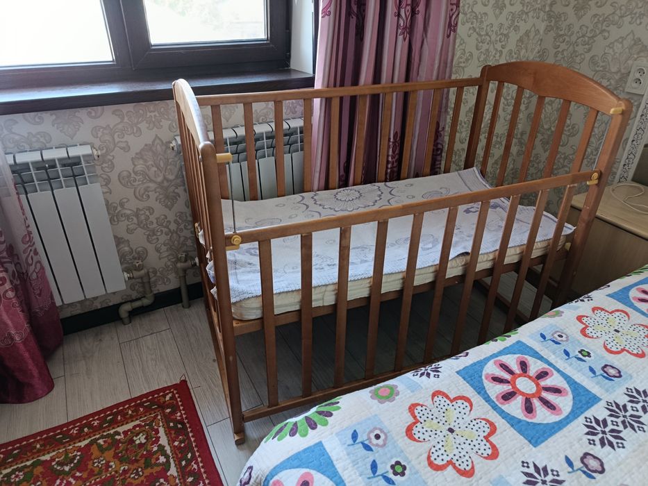 Детский кровать 2шт + ходунок
