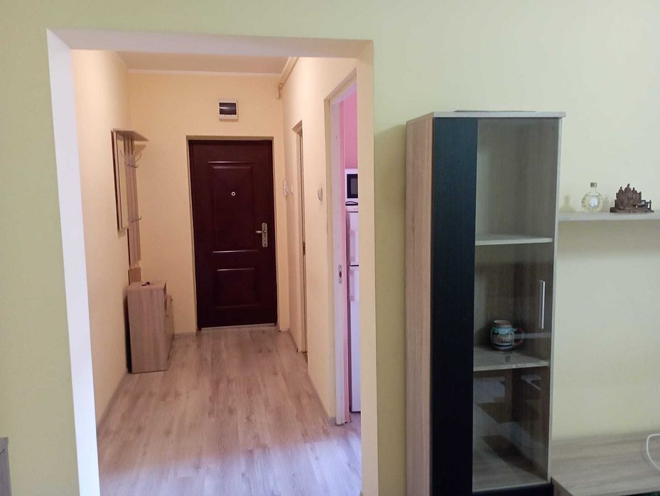 Apartament 3 camere 2 bai - boxa si loc de parcare pe teren privat Zăvoi Deva