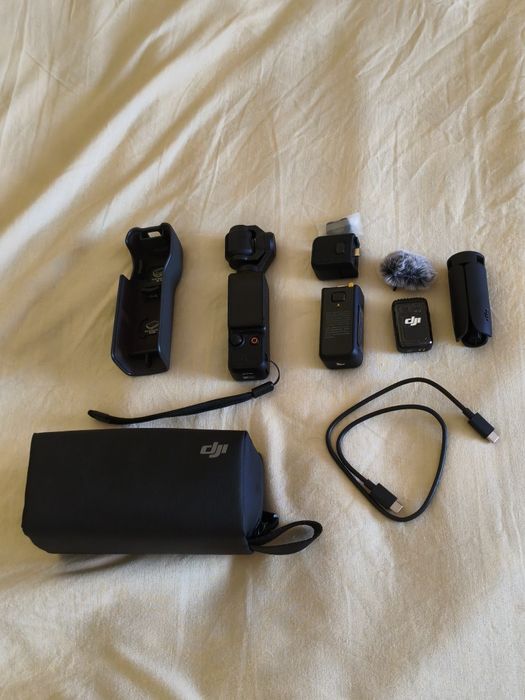 DJI Osmo Pocket 3 [Creator Combo] - Nouă