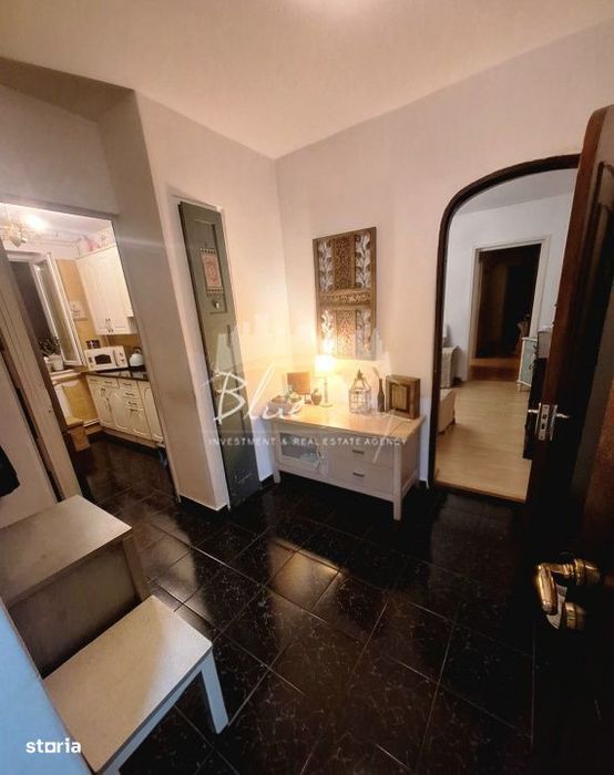 Apartament spatios cu 4 camere in zona Tomis 3 – Aleea Heracleea