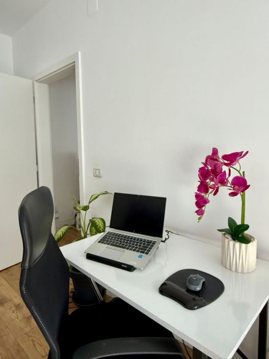Birou + scaun in stare buna