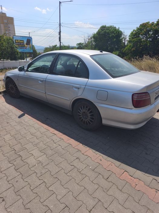 Продавам Хонда Акорд