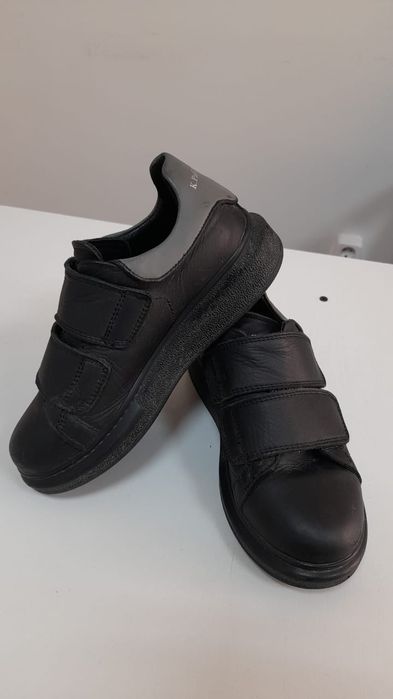 Продам школьные туфли 31 размера