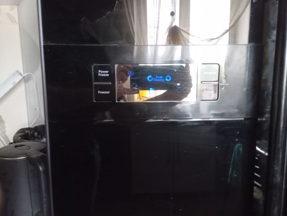 Холодильник Samsung