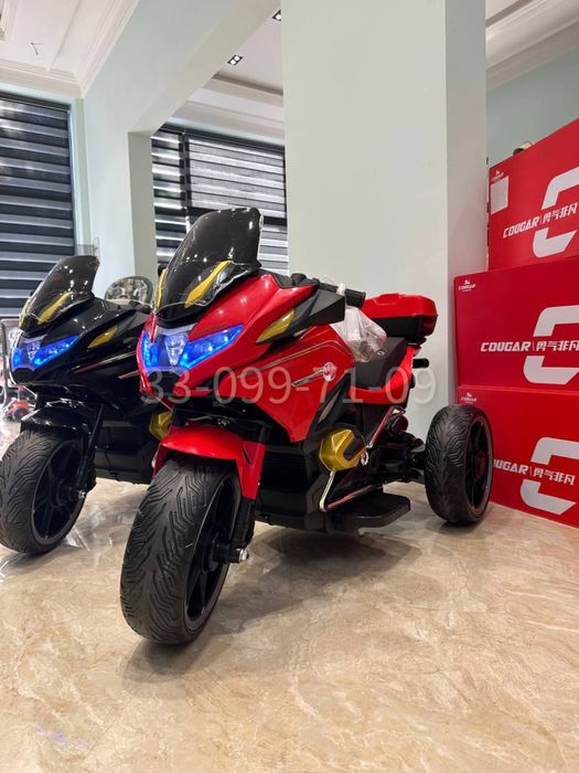 Детский мотоцикл Kawasaki 12V | 3–8 лет, музыка и пульт управления