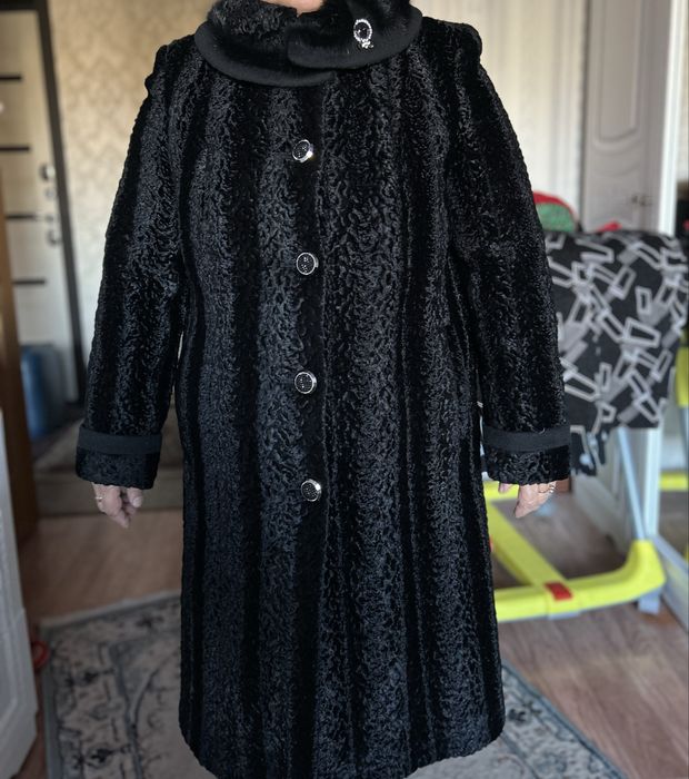 Продам женскую дубленку