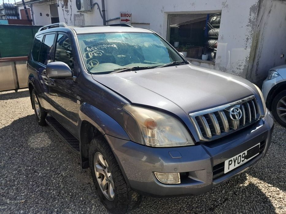 Dezmembrari dezmembrez  Toyota Land Cruiser J12 2002 - 2010