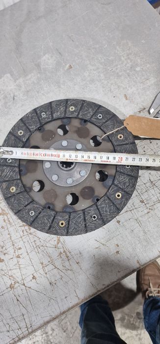 Disc ambreiaj priza tractor fiat 411.415 preț 350 lei se poate trimite