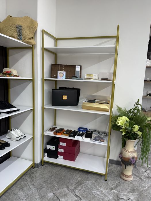 Торговый стелаж