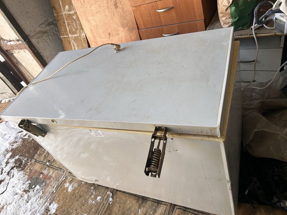 Продам морозильники на запчасти