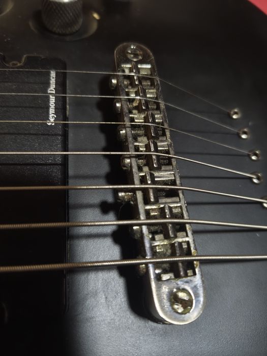 Електрическа китара Schecter Demon 7 (7 струнна + кубета)