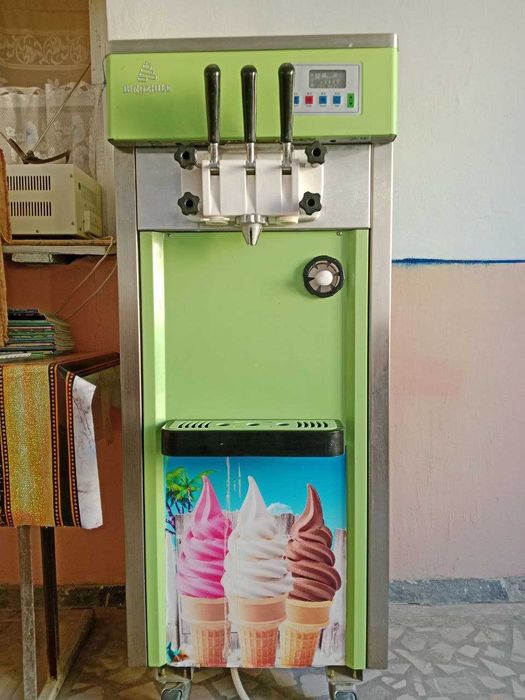 Мороженое аппарат (фризер)