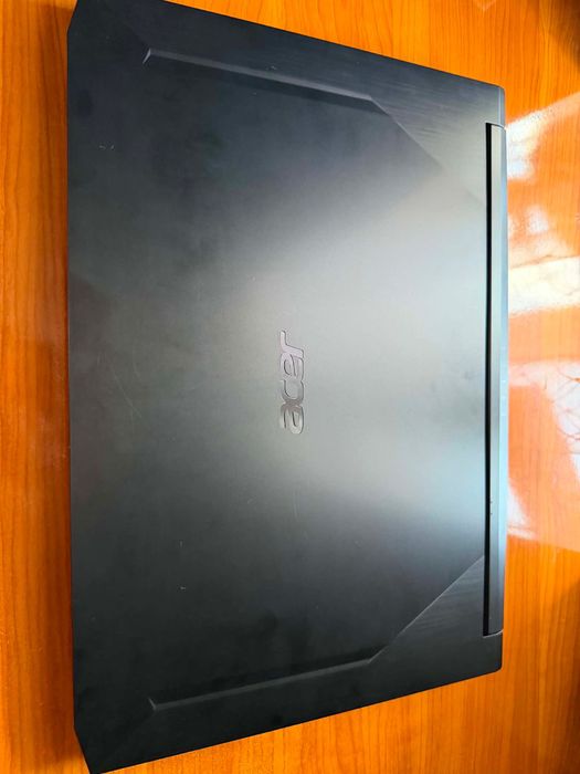 Laptop Acer Nitro 5 AN517-52 Gaming