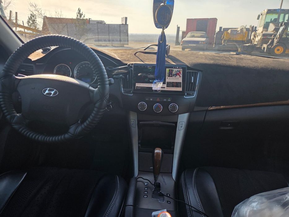 Продам машину hyundai sonata
