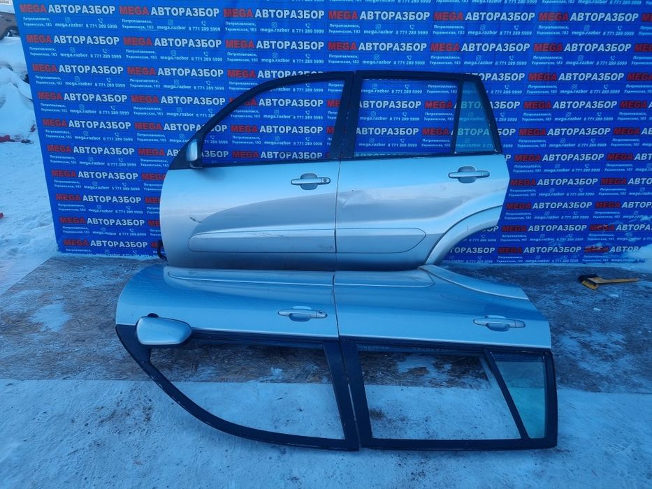 Toyota RAV4 в разбор.