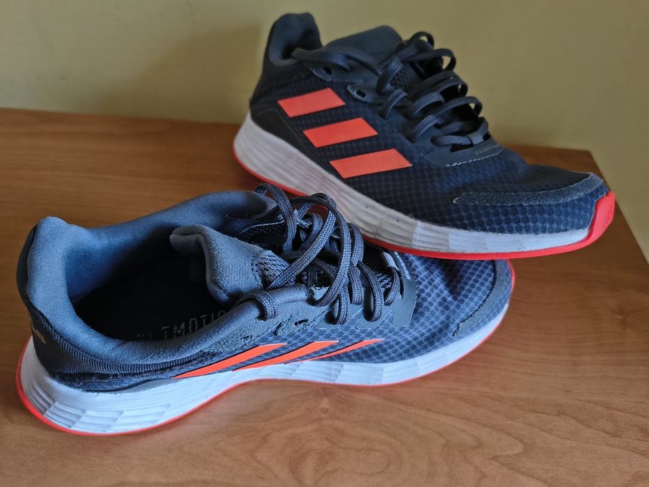 Маратонки adidas