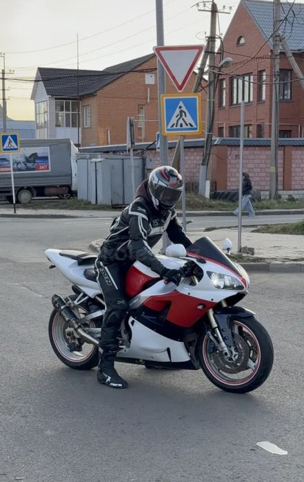 Продам мотоцикл Yamaha r1