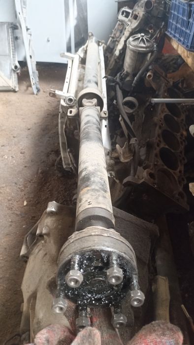 Разбор БМВ Е34 запчасти