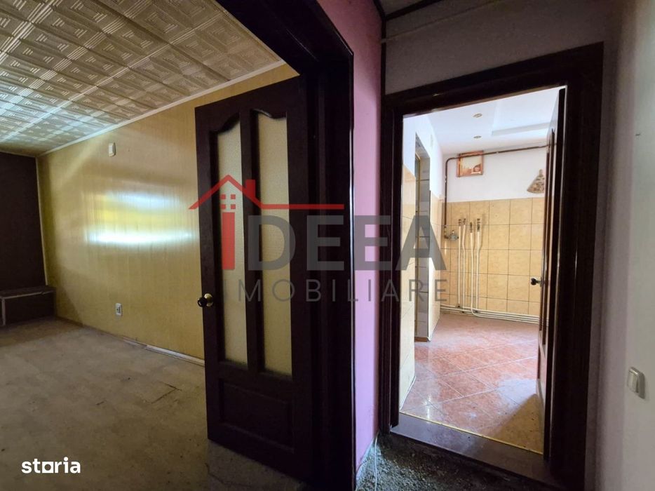 Apartament cu 4 camere și 2 băi, 78,5 mp, logie și boxă, Bld. Traian