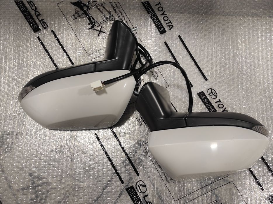 Боковые зеркала Toyota