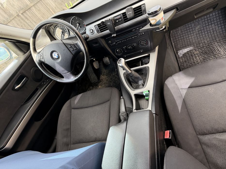 Vând sau schimb Bmw seria 3  e90în stare foarte buna