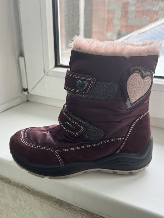 Есть разные сапоги от бренда Timberlend