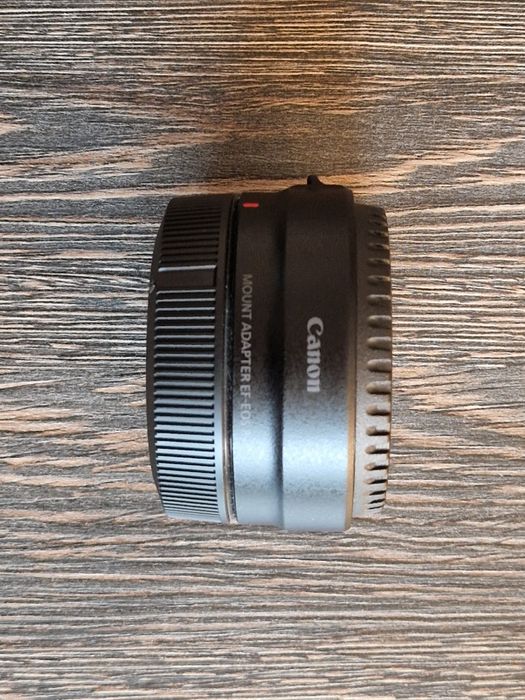 Vând adaptor original Canon de la montură EF la montură RF (EOS R)