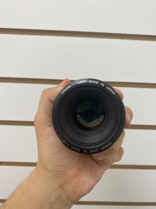 Объектив canon 50mm f 1.4