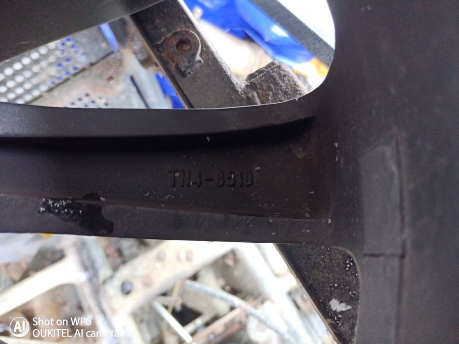 Jante Tomason R 18 de aliaj