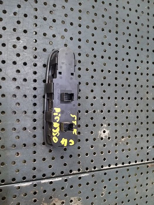 Bloc butoane geamuri oglinzi citroen c4 picasso 1 ud 96639382zd