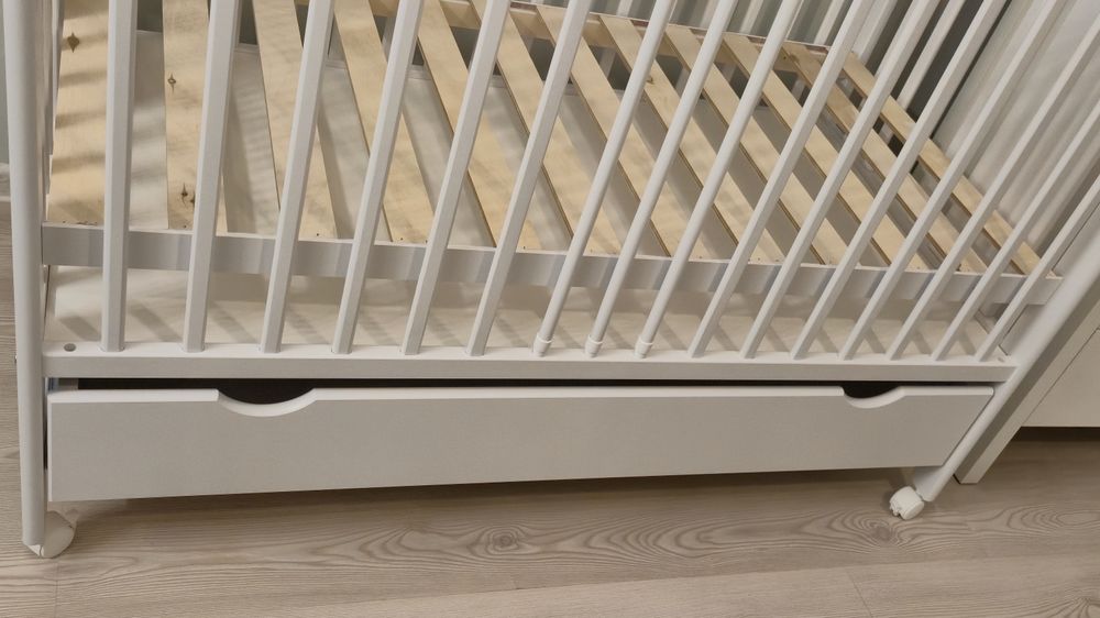 Нова дървена бяла кошара 60/120 см.