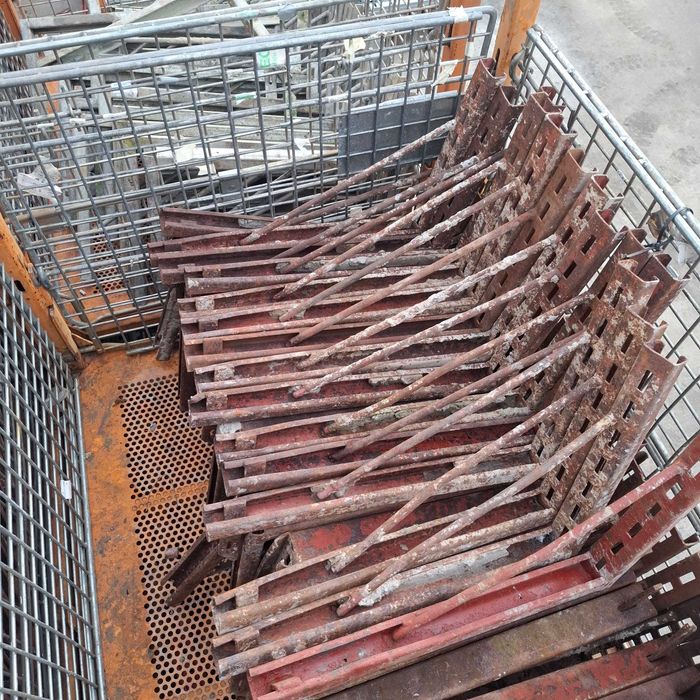 Vand vincluri cravate stalpi popi cofraje Doka panouri popici metalici