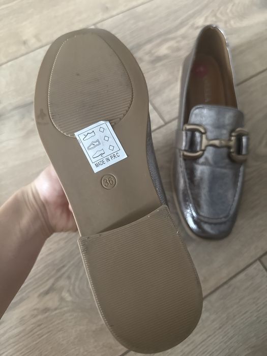 новые туфли/лоферы 36 размер