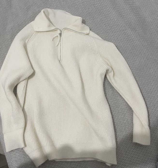 Бжемпер и кофту, продаю вместе 8000тг