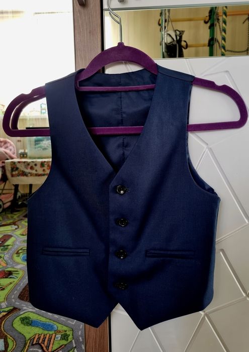 Костюм для школы  первокласснику