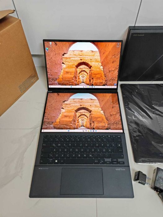 ASUS Zenbook Duo 14 OLED - Impecabil