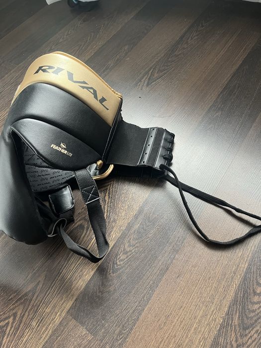 Боксов протектор за слабини Rival