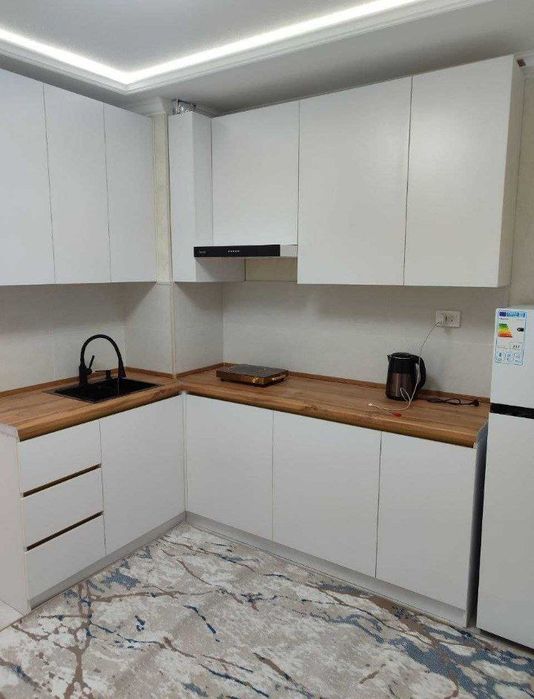 Yashnabod Almaz tower